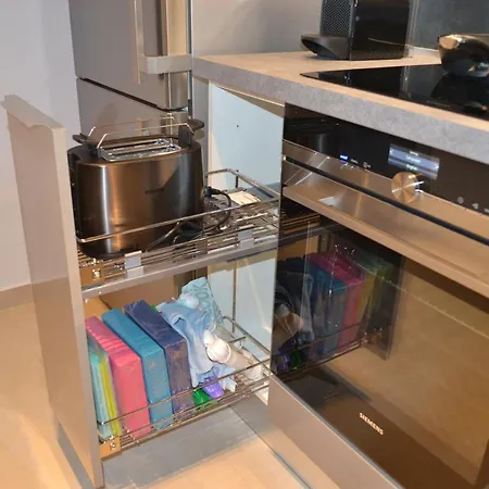 アパート Kalamaria Brand New 2 Bedroom *