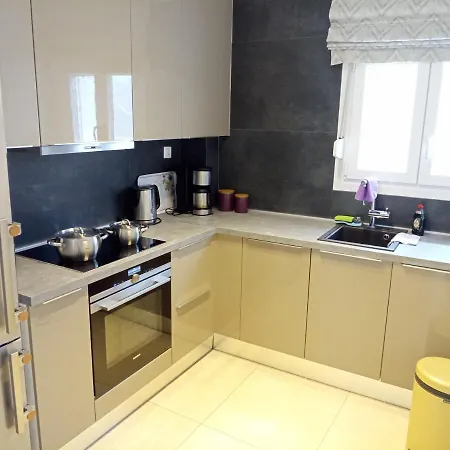 Kalamaria Brand New 2 Bedroom テッサロニキ
