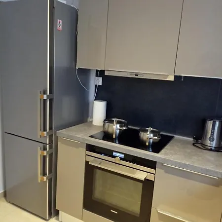 アパート Kalamaria Brand New 2 Bedroom *