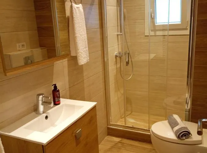 Kalamaria Brand New 2 Bedroom *