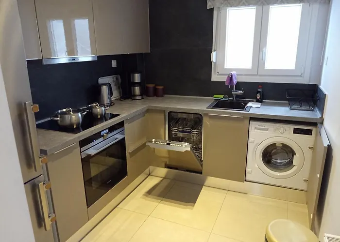Kalamaria Brand New 2 Bedroom Appartement