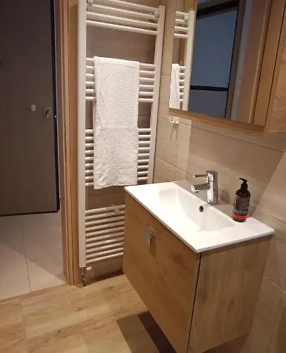 Kalamaria Brand New 2 Bedroom Appartamento *